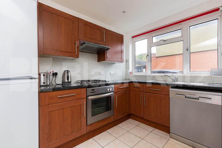 Well presented maisonette located on the borders of Camden and Islington  Blundell Street, Islington